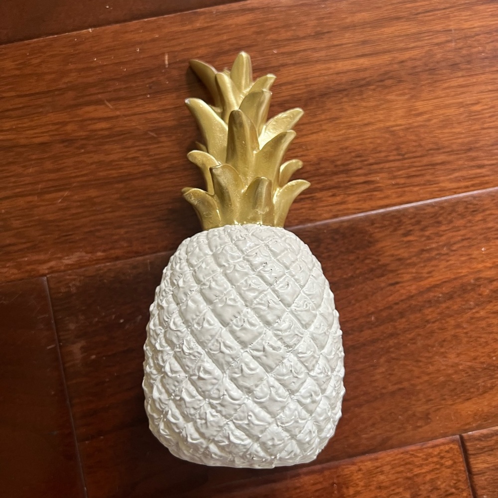 Pineapple Decorative Piece
